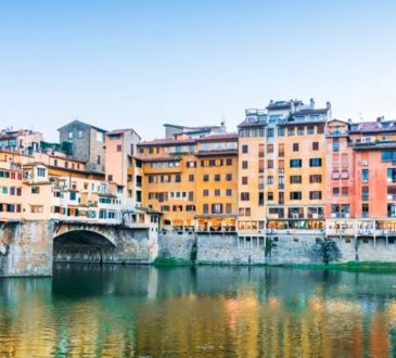 A Firenze non si costruisce più da sei mesi: dura denuncia degli architetti