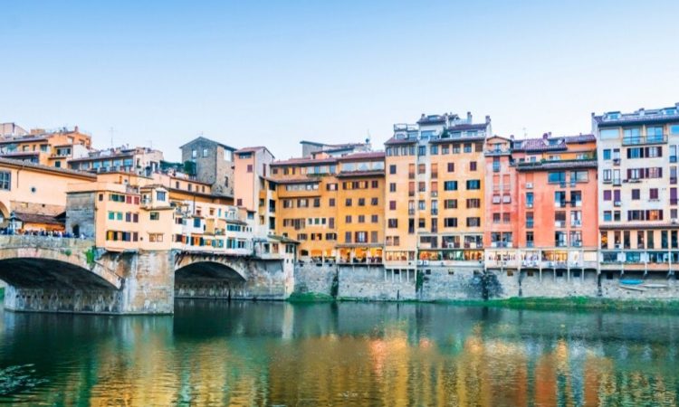 A Firenze non si costruisce più da sei mesi: dura denuncia degli architetti