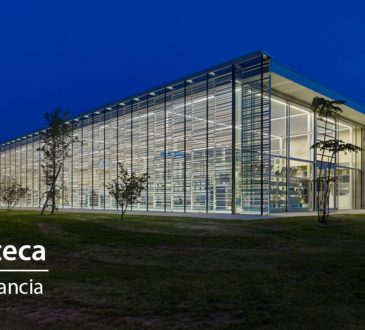 Mediateca di Bayeux. Una luce culturale immersa nel verde