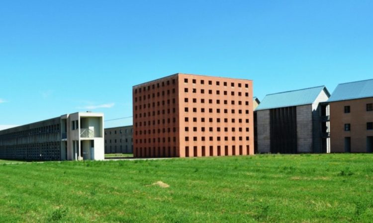 Aldo Rossi: chi era il "poeta che sembra(va) essere un architetto"