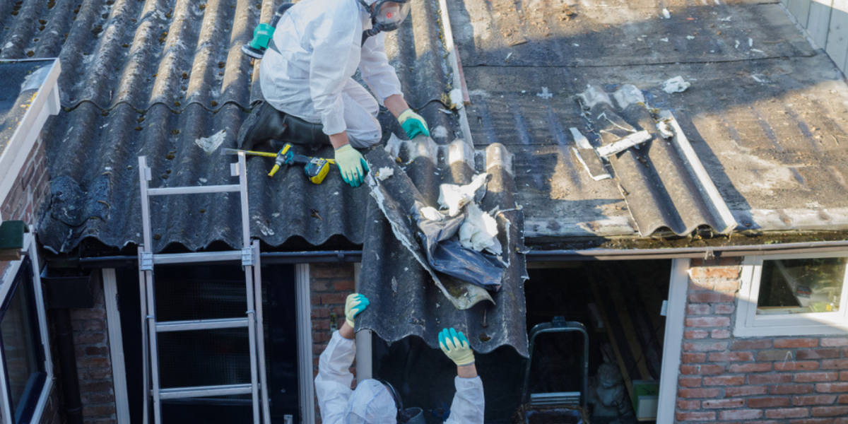 Come eliminare il rischio amianto da un edificio.