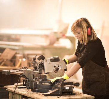 Troncatrice radiale per legno, fedele alleata per il fai da te e per i professionisti