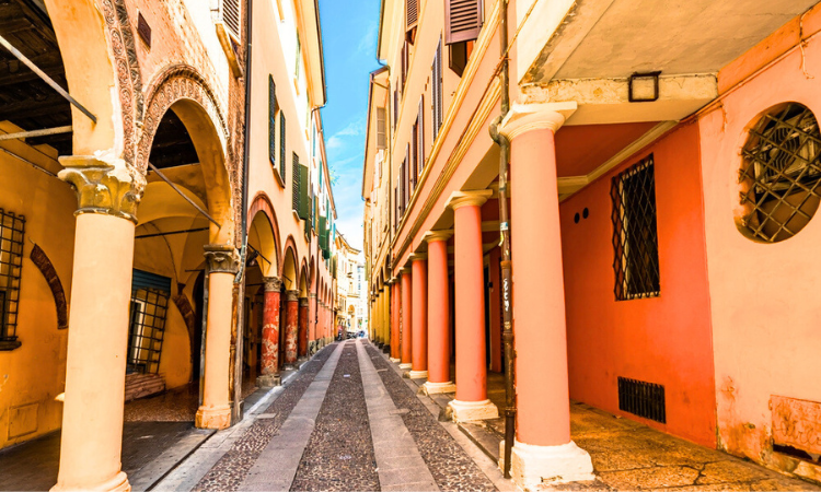 Ristrutturare una casa antica: dieci semplici consigli per un lavoro perfetto.