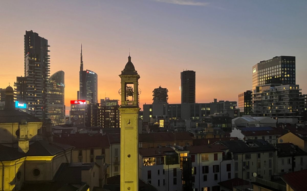 ARCHITETTI E POTERE: un secolo di città, politica e trasformazioni